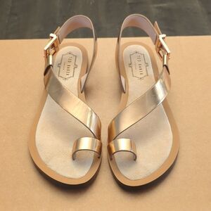 NEW Ted Baker rose gold sandals
